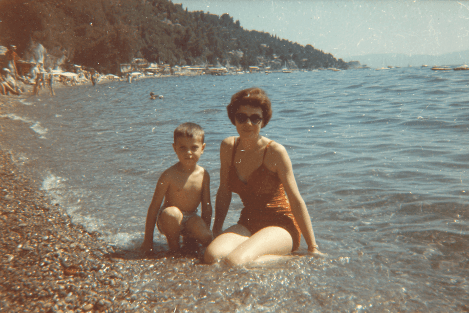 Vintage Beach Memory: retro, beach — AI-generated Reference image made with Midjourney
